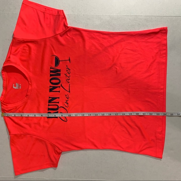 Run Now Wine Later Tech Tee NWOT - Picture 14 of 15